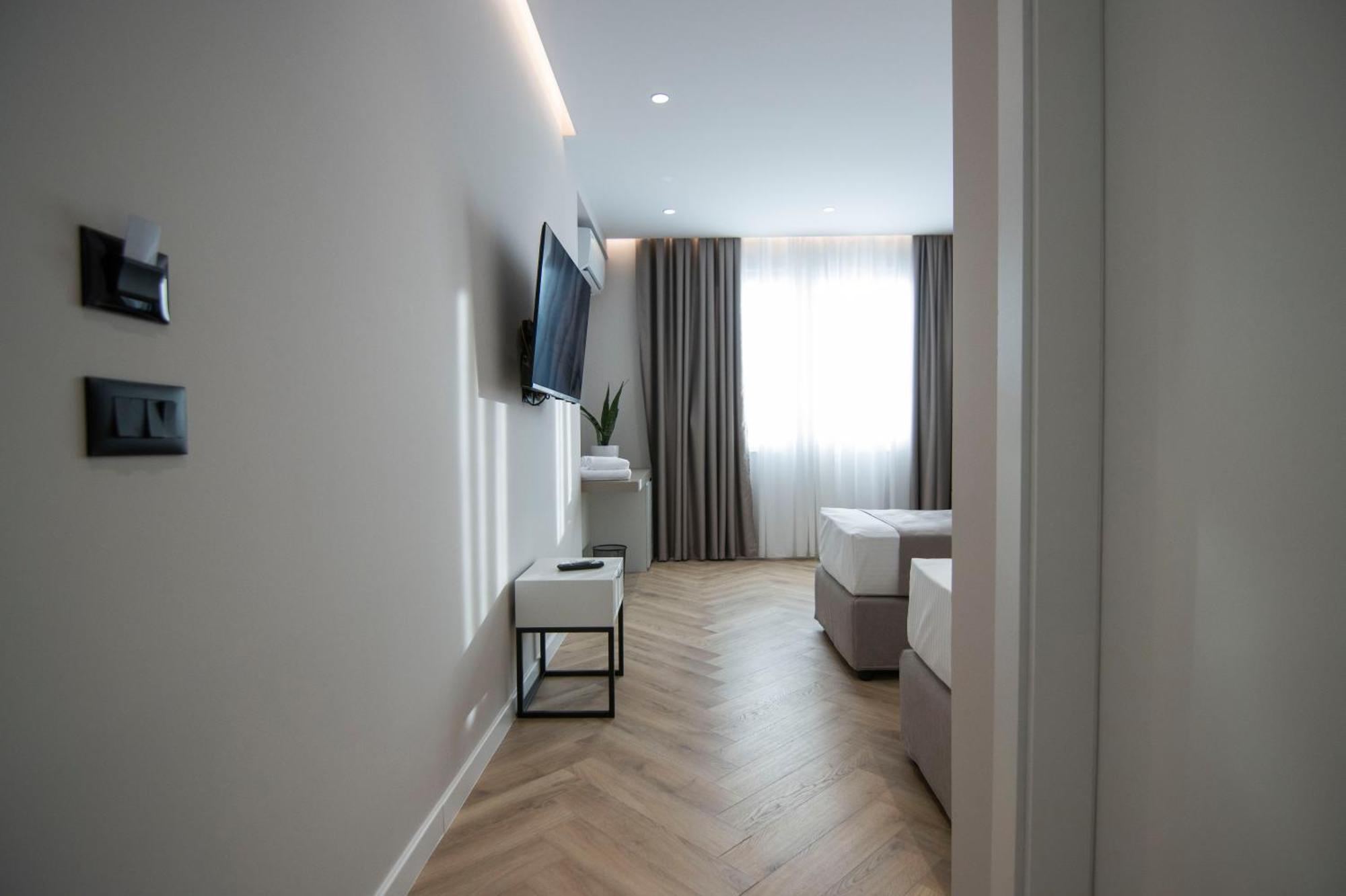 Apartment Mina Luxury Tirana